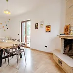 Massaroom Villa