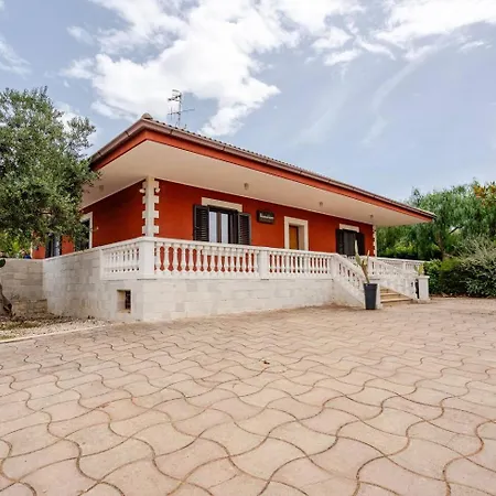 Villa Massaroom *